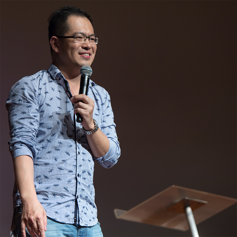 讲员来分享神对他们的呼召;同时也有台北灵粮堂青年牧区的周巽光牧师